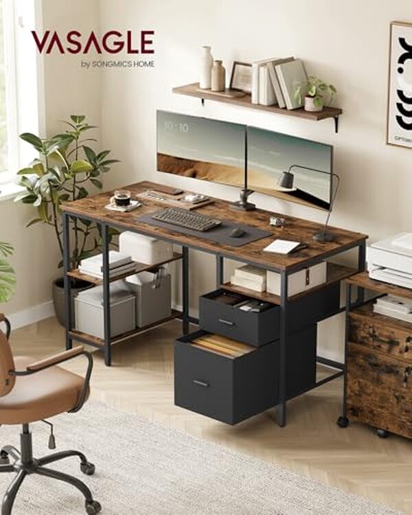 Découvrez le bureau Vasagle LWD104B01 : style industriel, espace de rangement optimal et élégance à petit prix pour un intérieur moderne et organisé