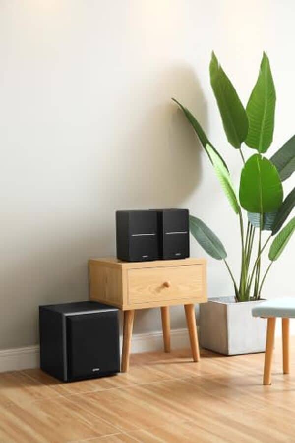 Découvrez notre test détaillé des enceintes Edifier R1280DBs bluetooth 42W : qualité sonore, performances et caractéristiques techniques analysées pour vous aider à choisir. 