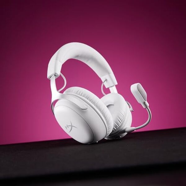 Découvrez notre test complet du HyperX Cloud III S, un casque gaming sans fil offrant une autonomie exceptionnelle, un confort premium et une qualité audio immersive pour les gamers exigeants. 
